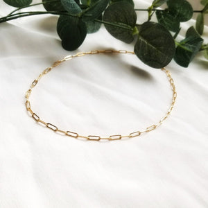 Gold necklace with elongated links